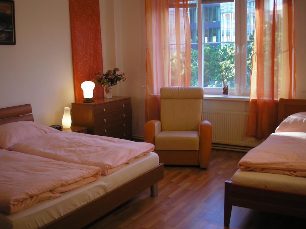 Apartment Up To 17 *